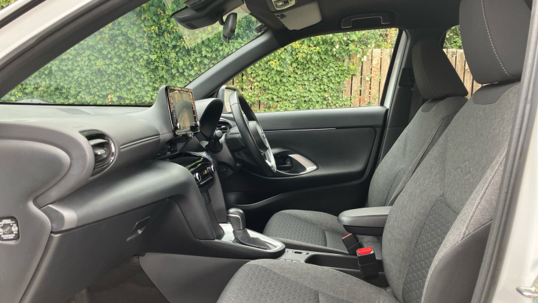 Toyota Yaris Cross 1.5 Hybrid Design 5dr CVT Hybrid Estate